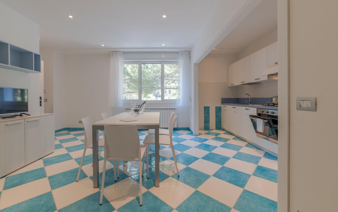 La Conchiglia Apartments дева Марина Экстерьер фото